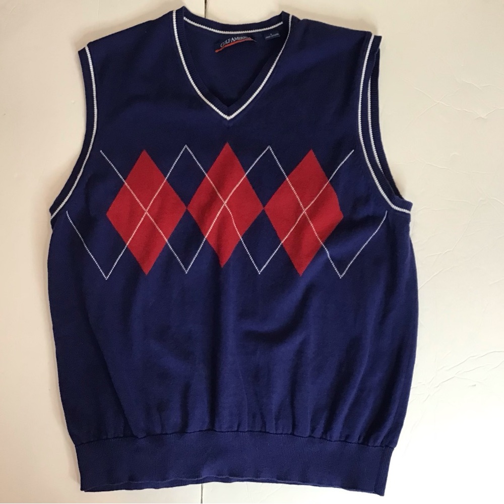Golf America V-Neck Sweater Vest in Navy and Red Argyle Large